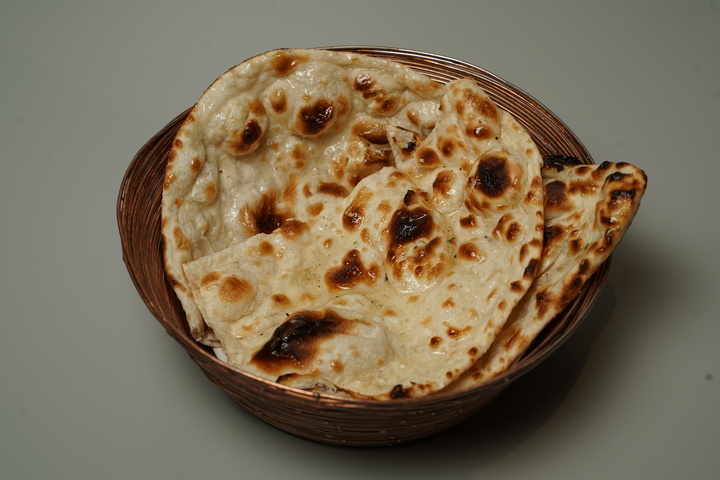 BUTTER NAAN